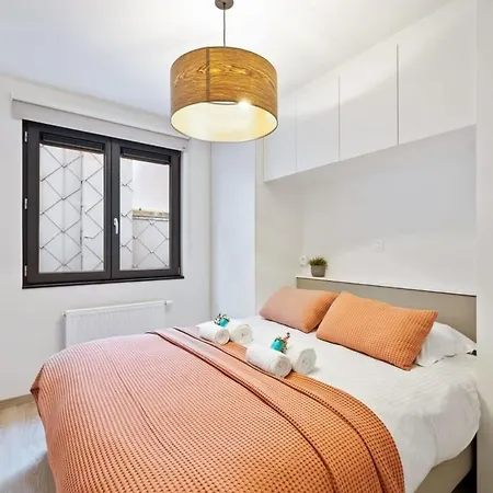 Fully Equipped With Lateral Sea View *