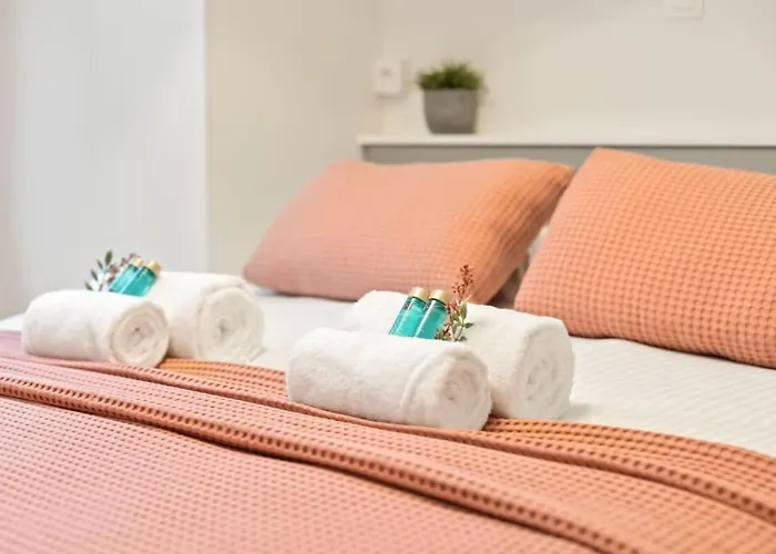 Fully Equipped With Lateral Sea View Apartman